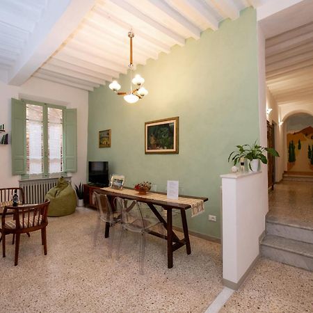 Casa Di Lara - Nel Cuore Della Citta Montepulciano Stazione Extérieur photo