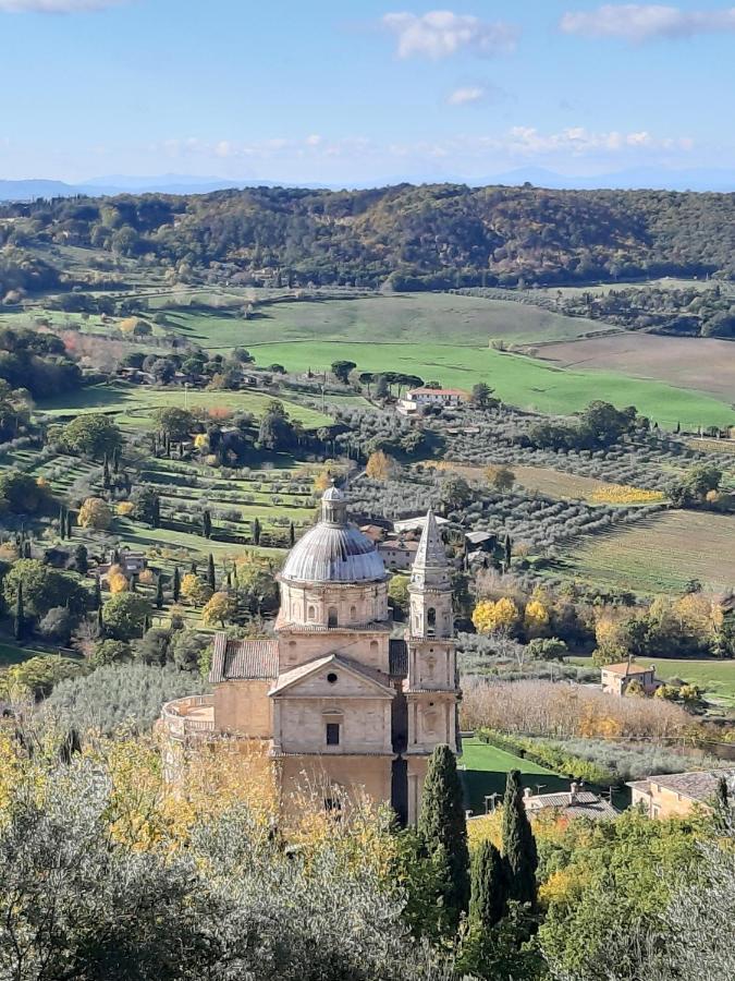 Casa Di Lara - Nel Cuore Della Citta Montepulciano Stazione Extérieur photo