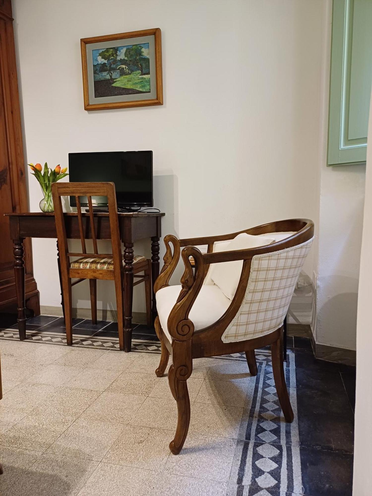 Casa Di Lara - Nel Cuore Della Citta Montepulciano Stazione Extérieur photo