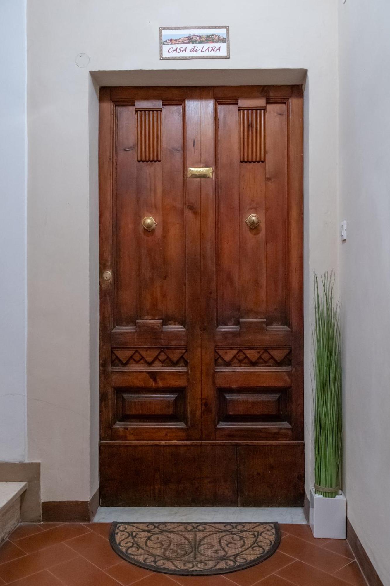 Casa Di Lara - Nel Cuore Della Citta Montepulciano Stazione Extérieur photo